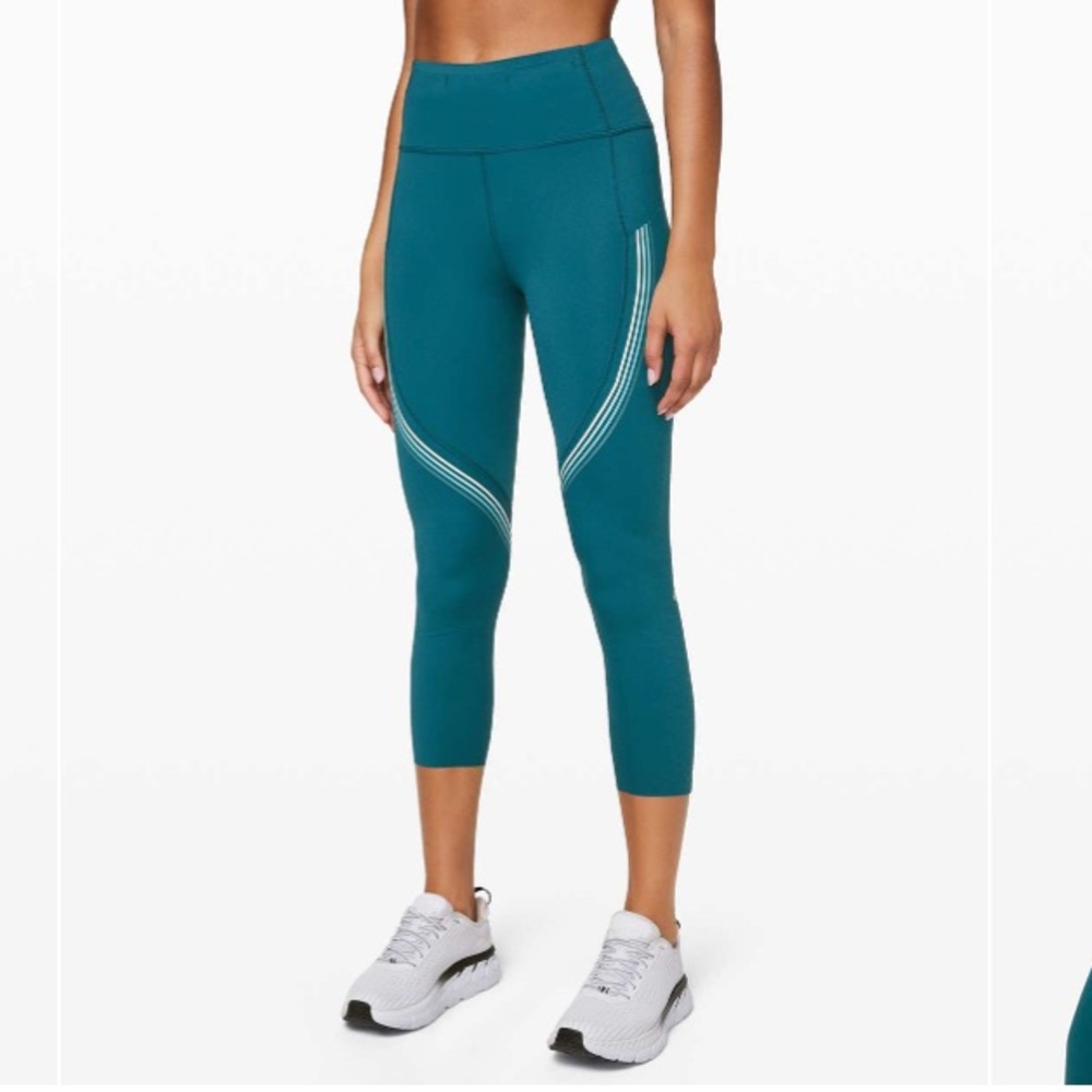 Lululemon Speed Limit Crop 23" in Bermuda Teal ~ Size 4